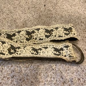 Lace belt (size 7-9)